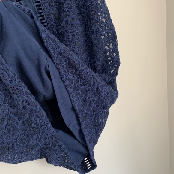 💵A&F Lace Lined Dress - Picture 4 of 6